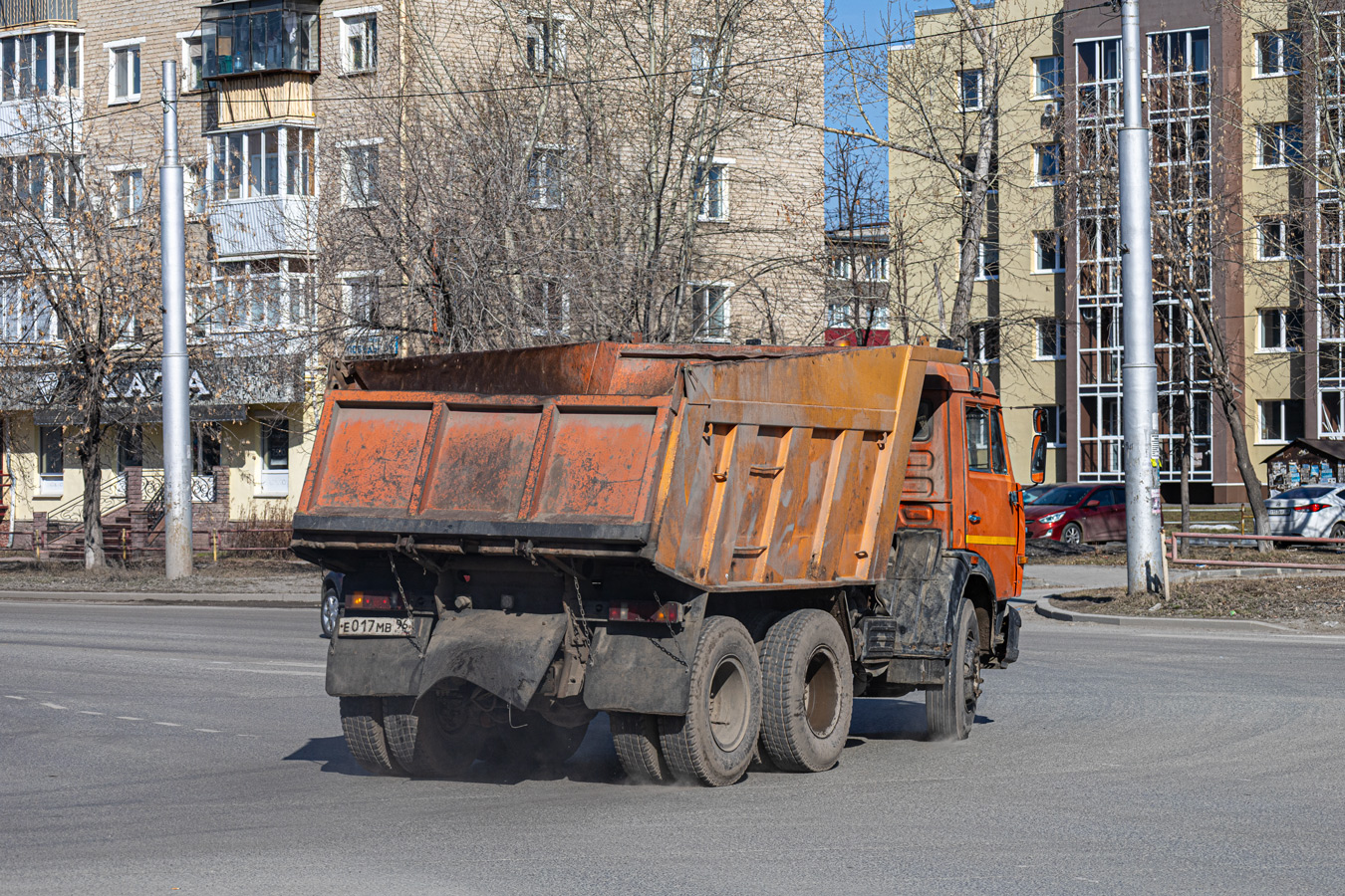 Свердловская область, № Е 017 МВ 96 — КамАЗ-65115 [651150]