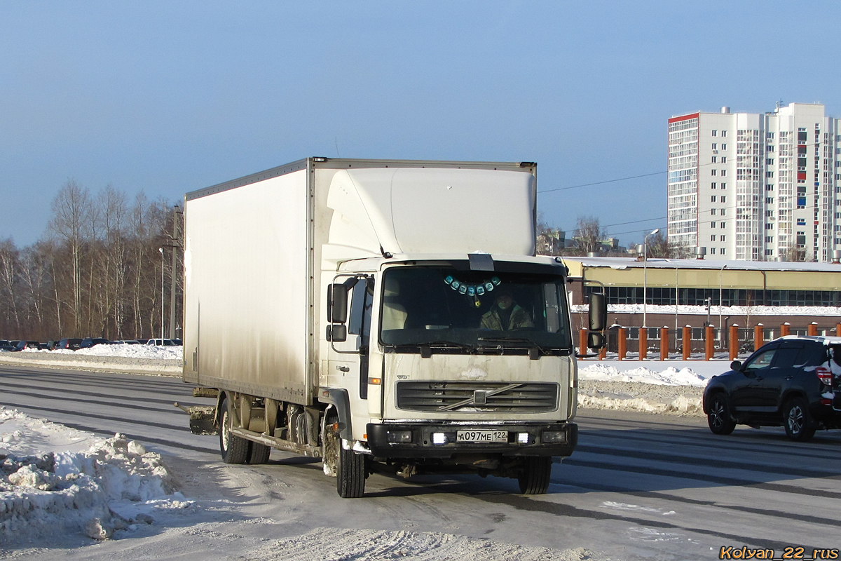 Алтайский край, № А 097 МЕ 122 — Volvo ('2001) FL