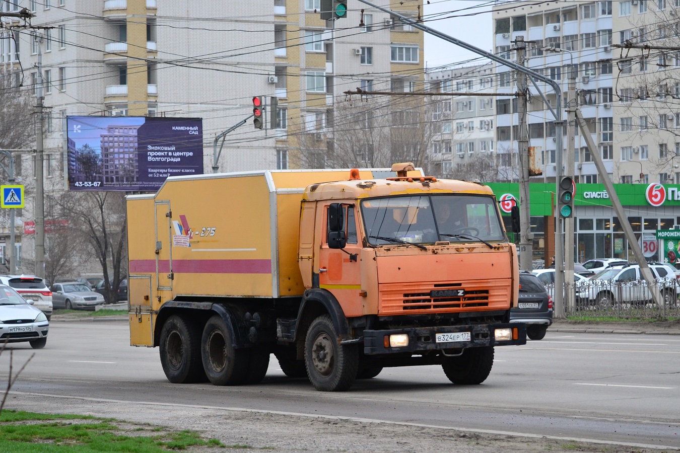 Волгоградская область, № В 324 ЕР 177 — КамАЗ-54115-15 [54115R]