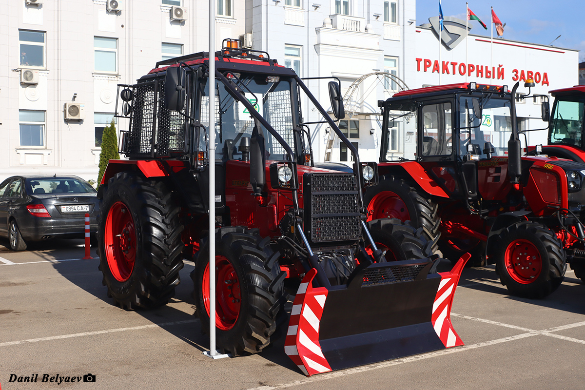 Минск, № (BY-7) Б/Н СТ 0546 — Беларус-82.2; Минск — Новая техника ОАО МТЗ; Транспортные средства без номеров (Минск); Новая техника (Минск)