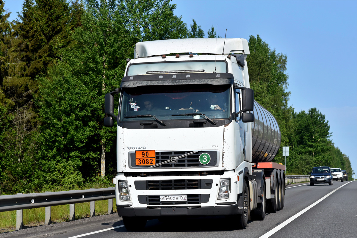 Москва, № Х 546 ХВ 199 — Volvo ('2008) FH.440