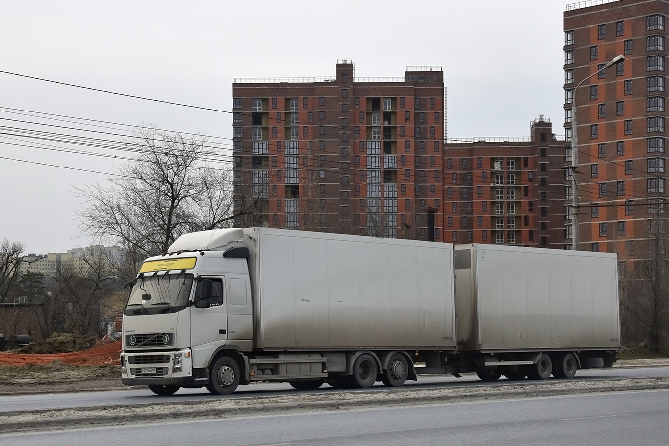 Ставропольский край, № К 421 ММ 126 — Volvo ('2002) FH12.440