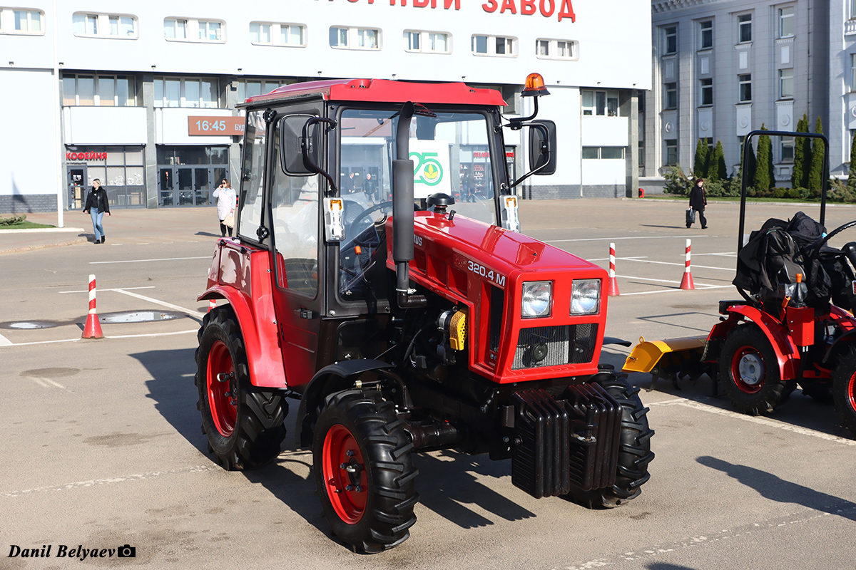 Минск, № (BY-7) Б/Н СТ 0588 — Беларус-320; Минск — Новая техника ОАО МТЗ; Транспортные средства без номеров (Минск); Новая техника (Минск)