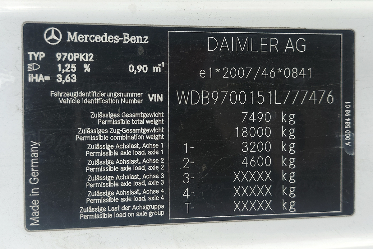 Днепропетровская область, № АЕ 8216 КВ — Mercedes-Benz Atego 816