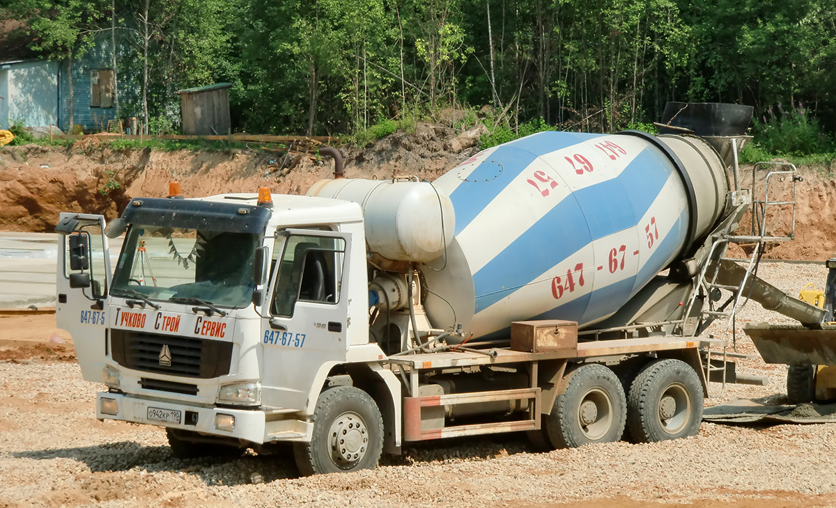 Московская область, № О 942 КР 190 — Howo HW ZZ5257