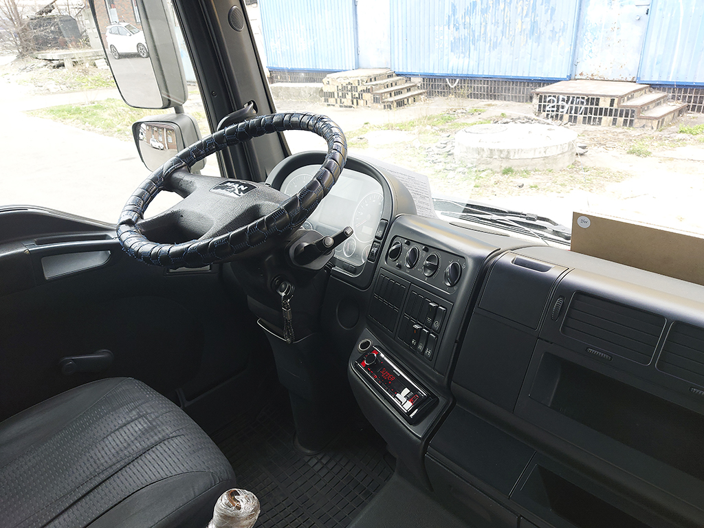 Днепропетровская область, № АЕ 1715 ТК — MAN TGL 8.180