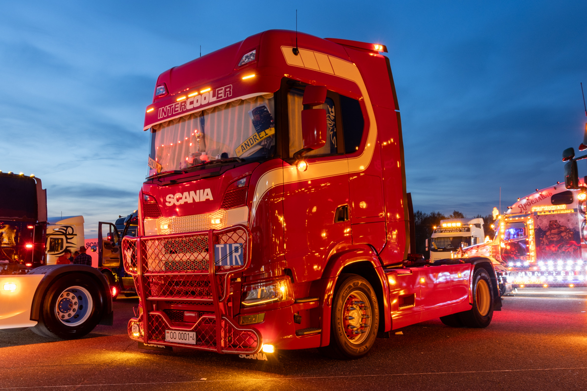 Гродненская область, № ОО 0001-4 — Scania ('2016) S450; Московская область — Фестиваль TruckDay 2025