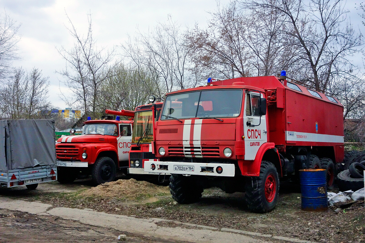 Саратовская область, № А 702 ЕР 164 — КамАЗ-43105