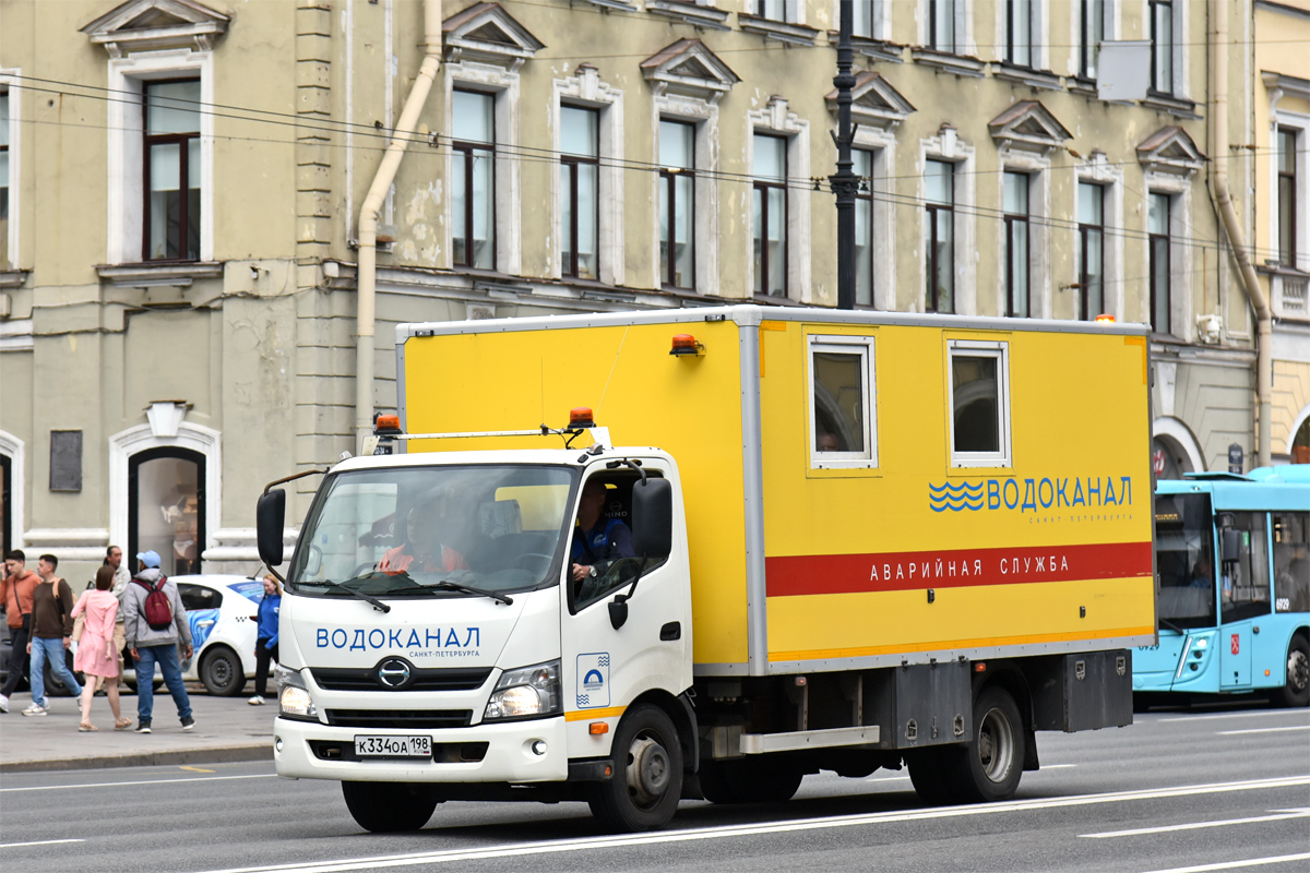Санкт-Петербург, № К 334 ОА 198 — Hino 300