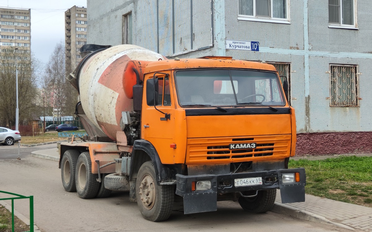 Тверская область, № Е 046 КК 69 — КамАЗ-53229-15 [53229R]