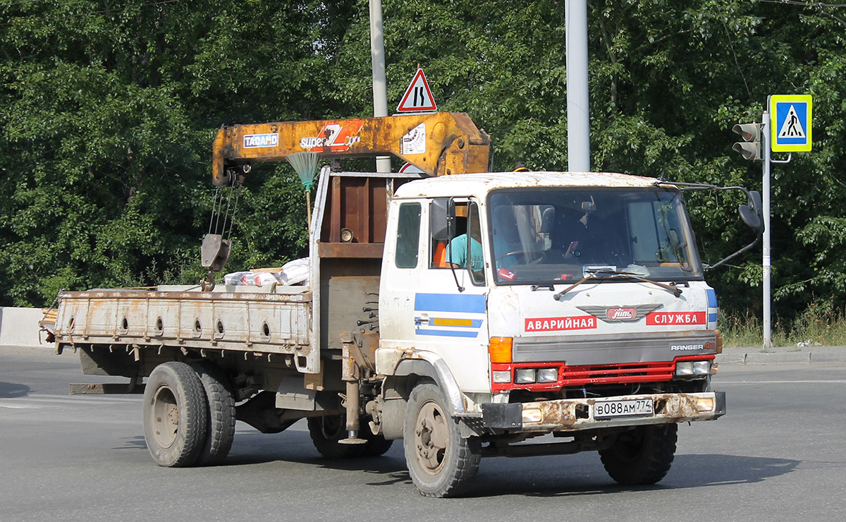 Челябинская область, № В 088 АМ 774 — Hino Ranger