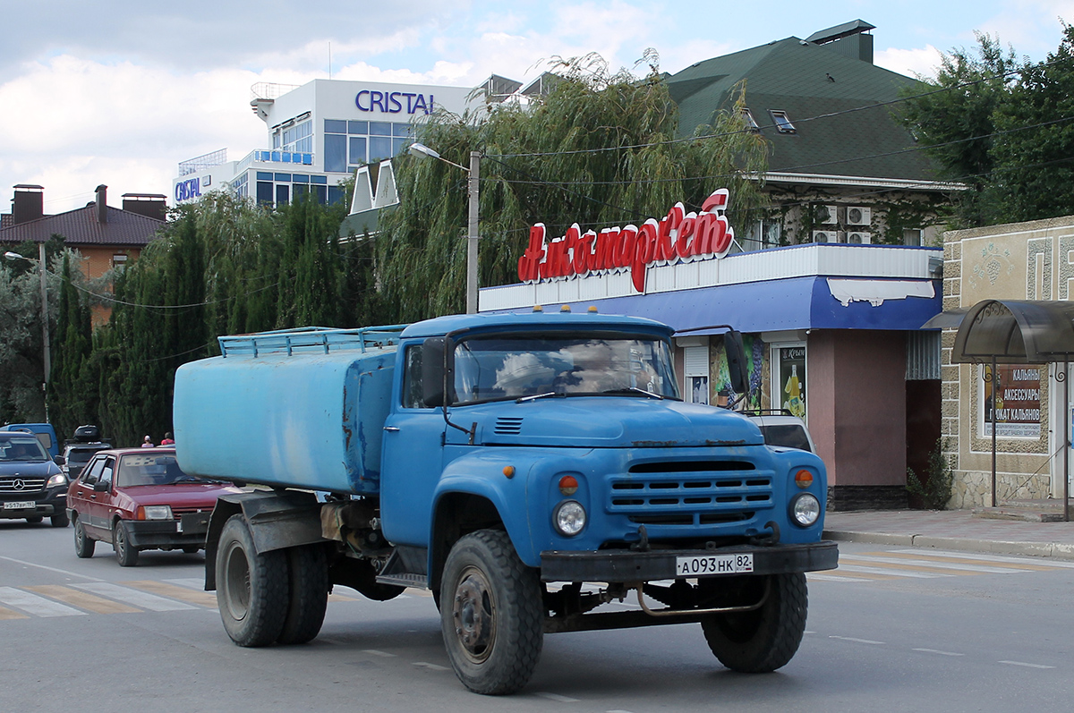 Крым, № А 093 НК 82 — ЗИЛ-431412