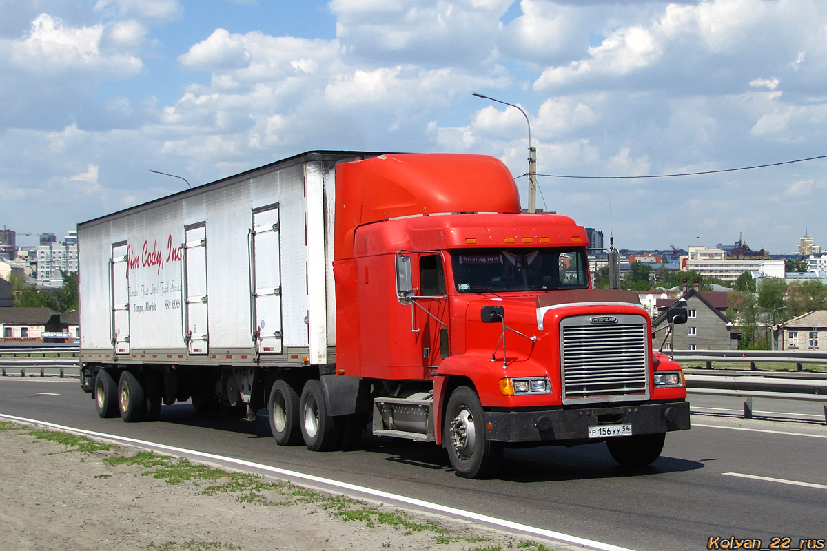 Новосибирская область, № Р 156 УУ 54 — Freightliner FLD 120