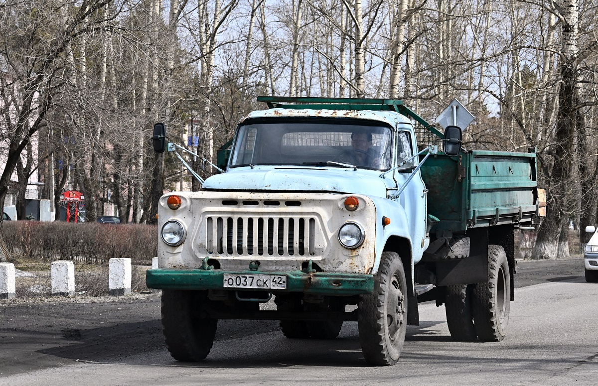 Кемеровская область, № О 037 СК 42 — ГАЗ-53-14, ГАЗ-53-14-01