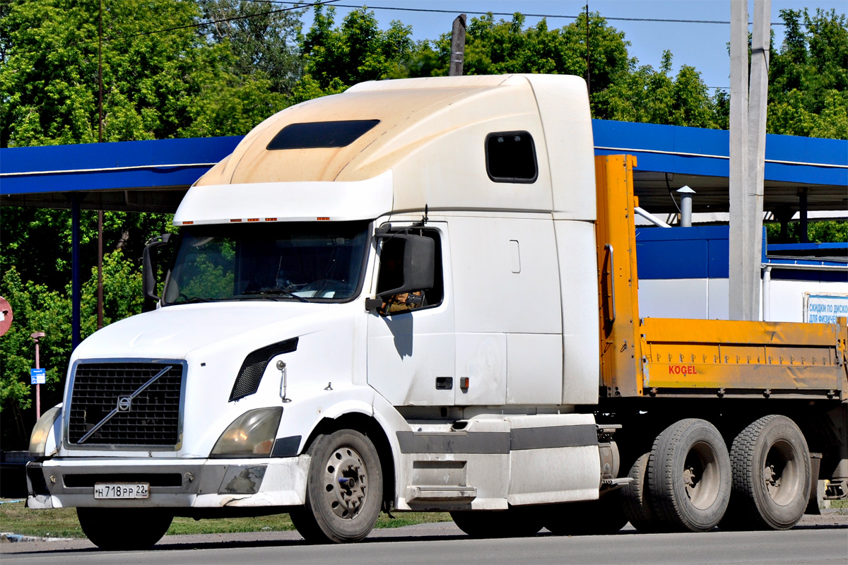 Алтайский край, № Н 718 РР 22 — Volvo VNL670