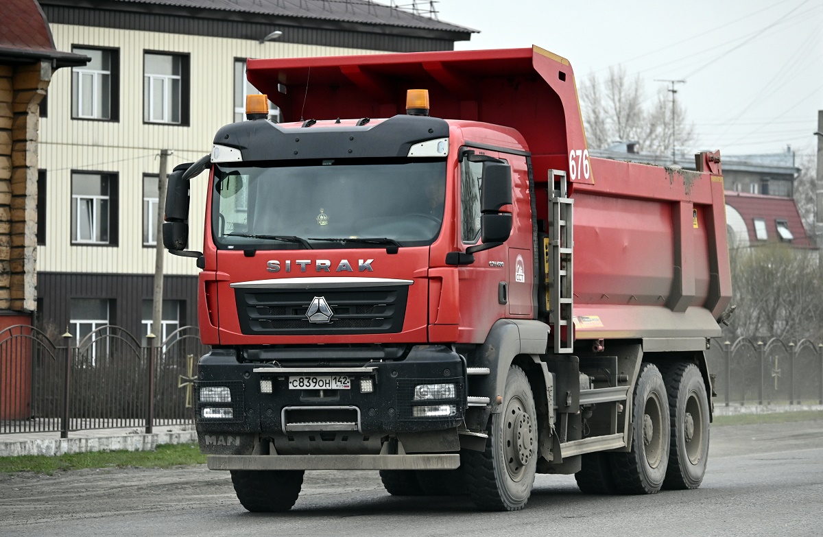 Кемеровская область, № 676 — Sitrak C7H ZZ3256