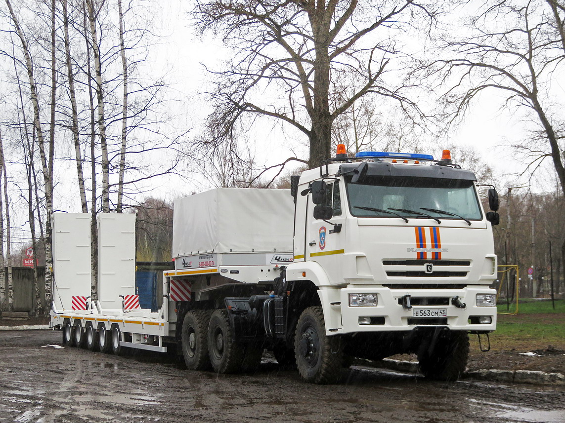 Кировская область, № Е 563 СМ 43 — КамАЗ-6520 (общая модель)