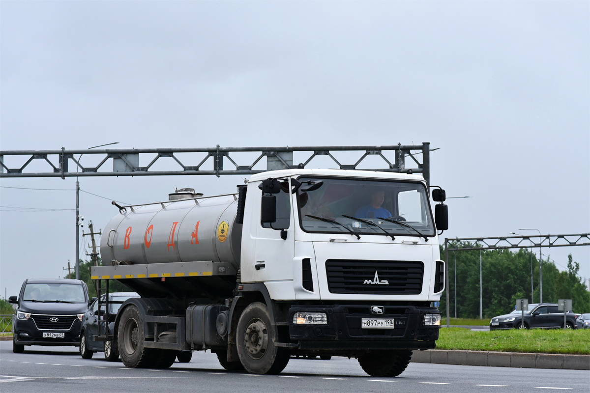 Санкт-Петербург, № Н 897 РУ 198 — МАЗ-534025