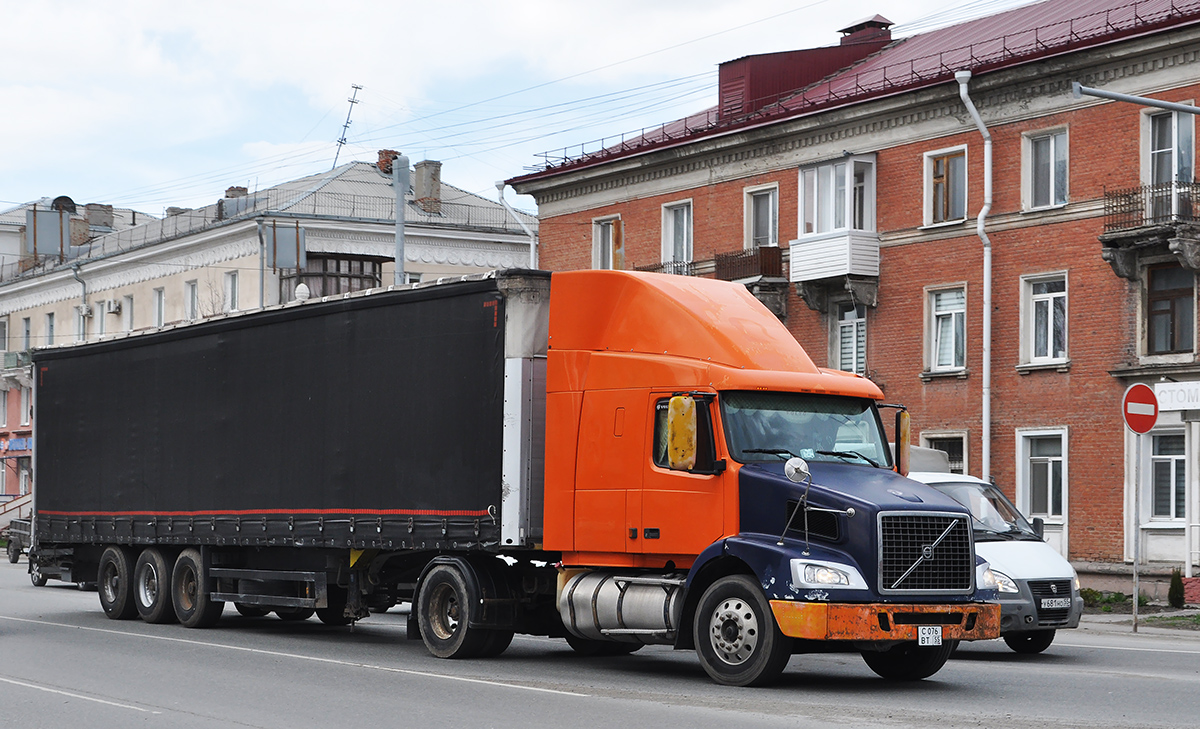 Омская область, № С 076 ВТ 55 — Volvo VNL420
