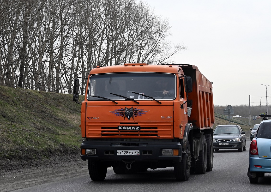 Кемеровская область, № М 128 ХХ 42 — КамАЗ-65115 [651150]