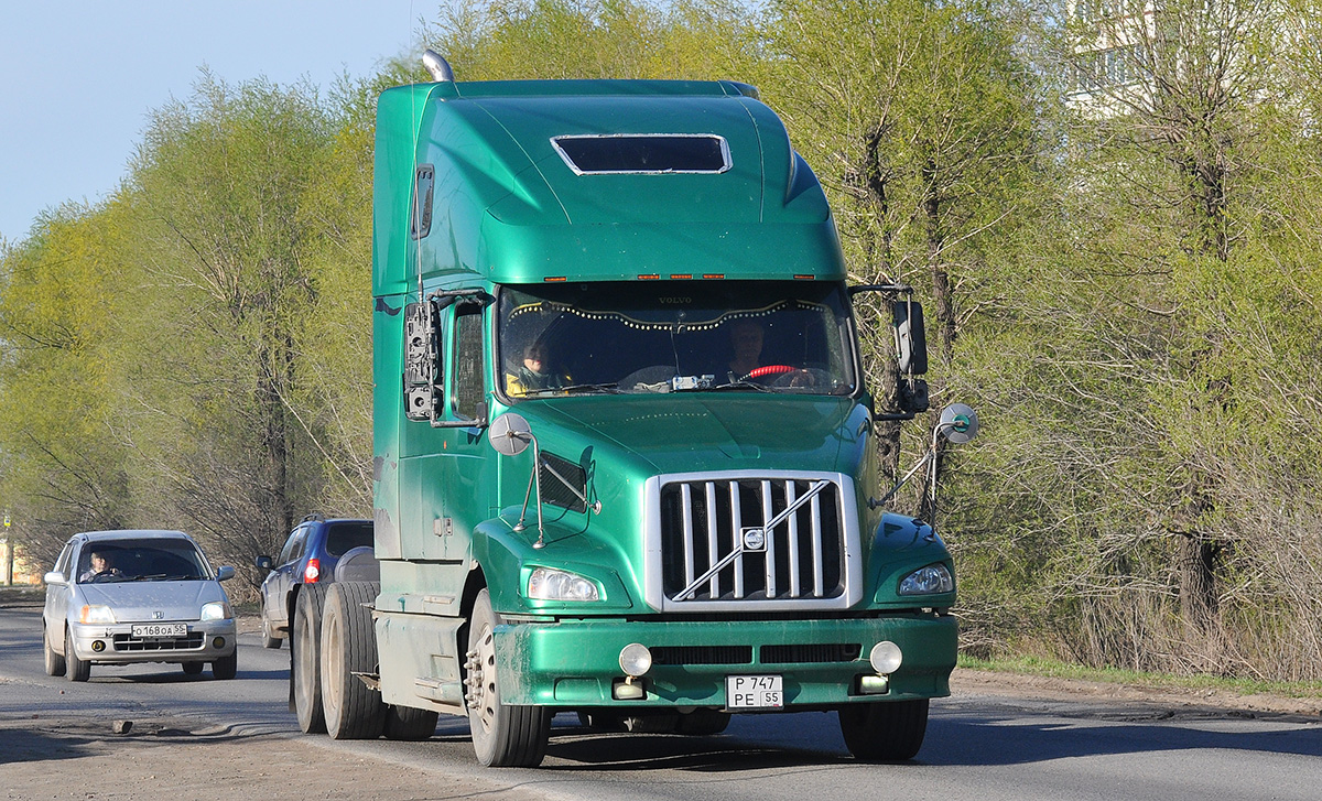 Омская область, № Р 747 РЕ 55 — Volvo VNL660