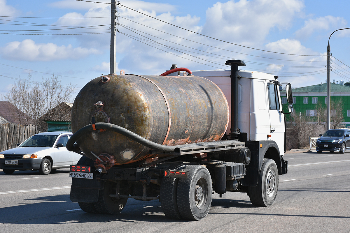 Бурятия, № Р 594 МЕ 03 — МАЗ-543203