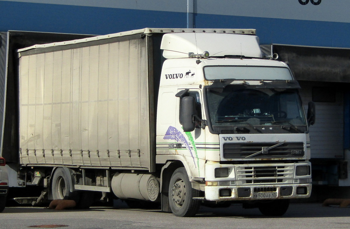 Ленинградская область, № Х 500 АВ 47 — Volvo ('1998) FM7