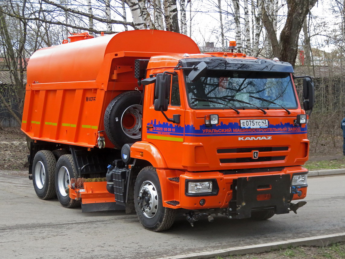 Кировская область, № Е 075 ТС 43 — КамАЗ-65115-A5(48)