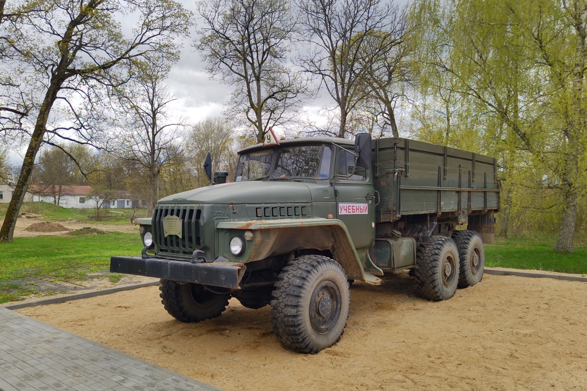 Минская область, № (BY-5) Б/Н 0192 — Урал-43202; Техника на постаментах, памятники (Минская область); Транспортные средства без номеров (Минская область)