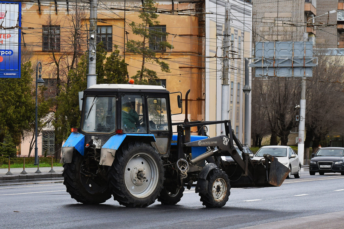 Волгоградская область, № 7495 ЕА 34 — Беларус-82.1