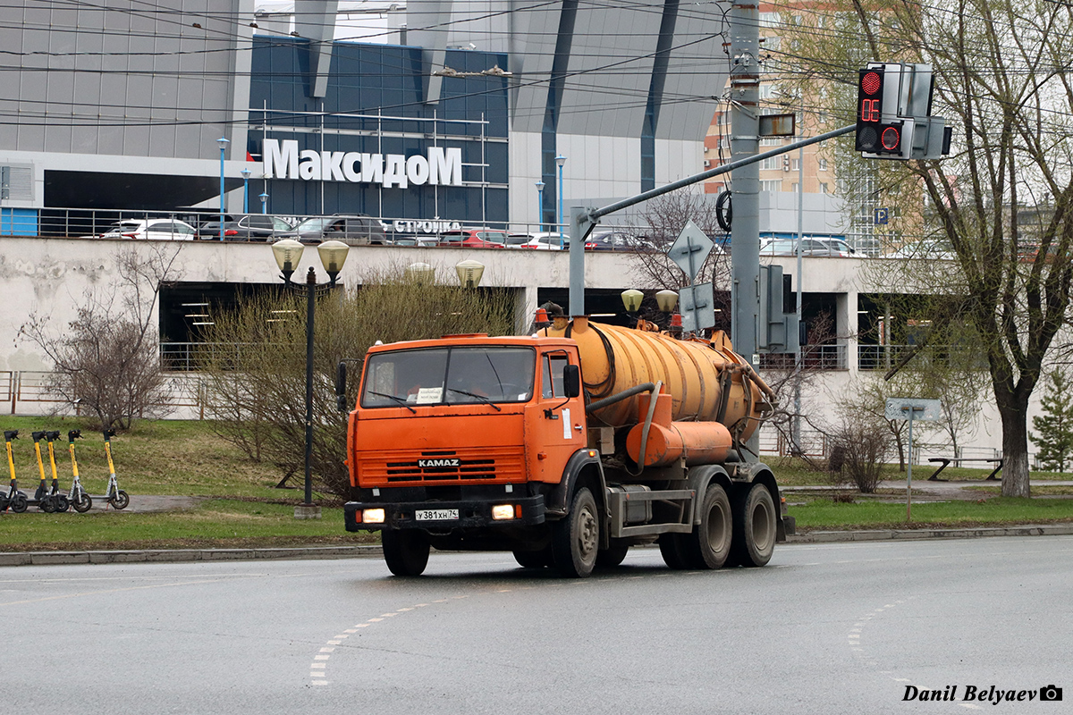 Челябинская область, № У 381 ХН 74 — КамАЗ-53215-15 [53215R]