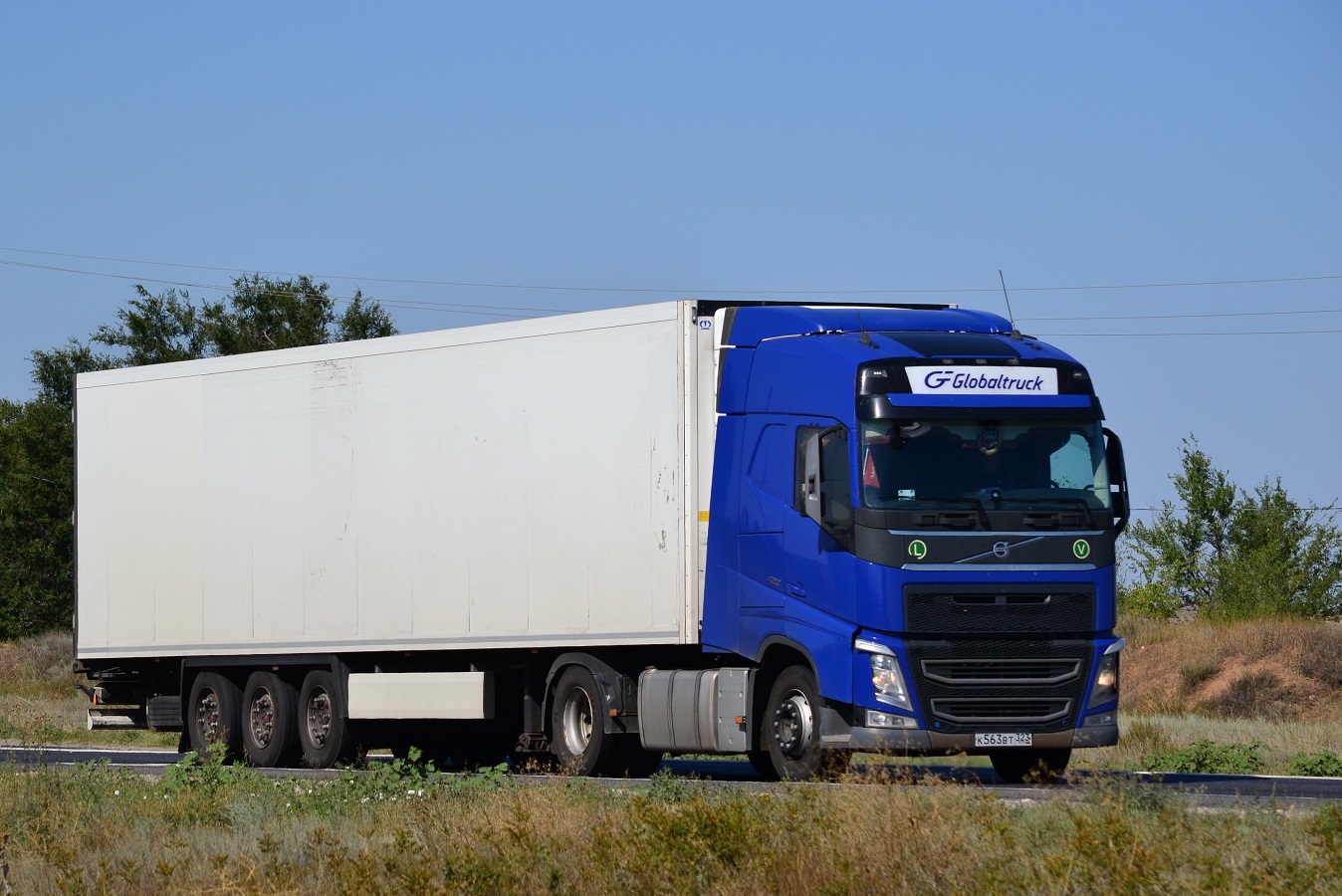 Краснодарский край, № К 563 ВТ 323 — Volvo ('2012) FH.420 [X9P]