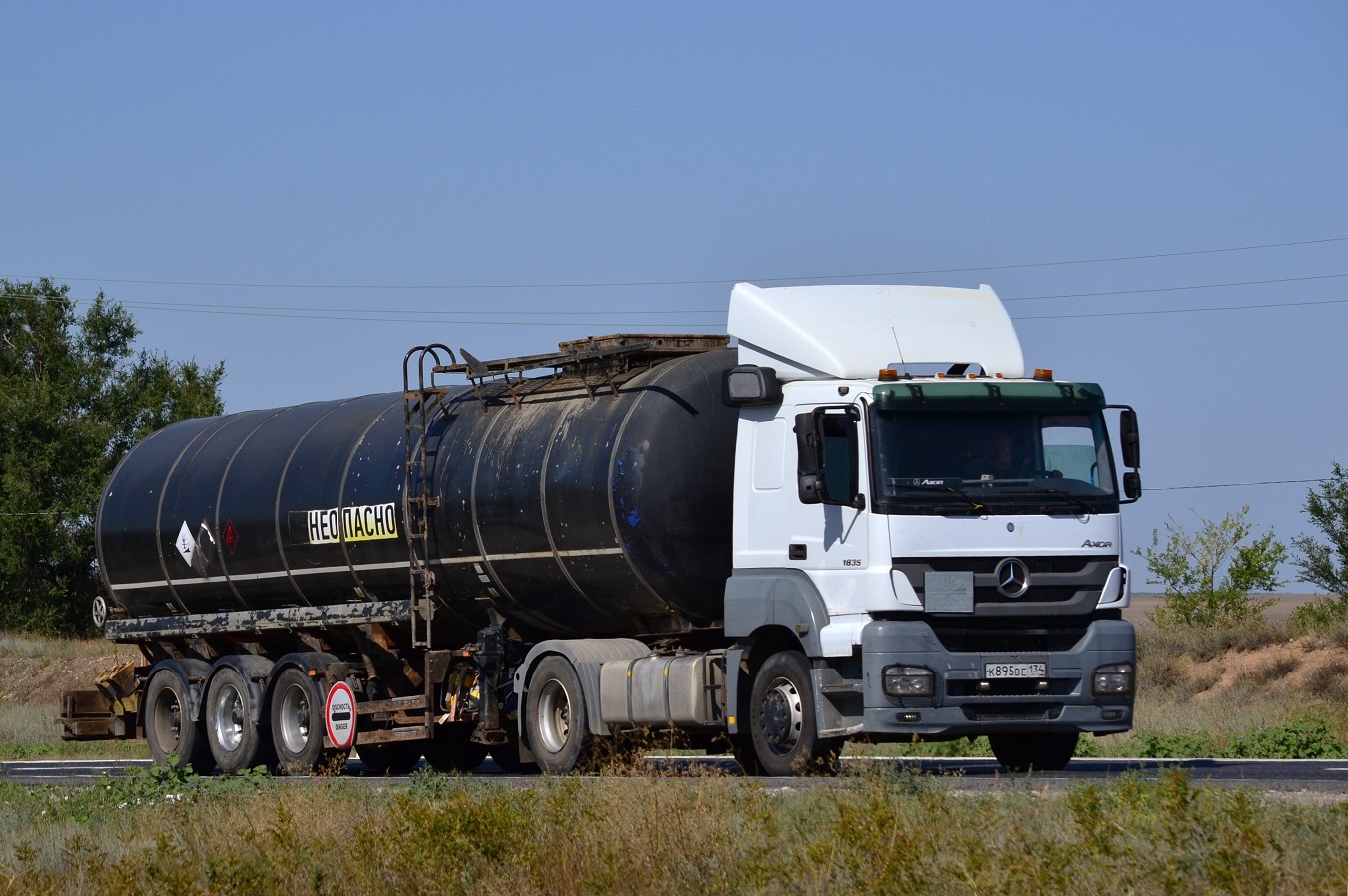 Волгоградская область, № К 895 ВЕ 134 — Mercedes-Benz Axor 1835 [Z9M]