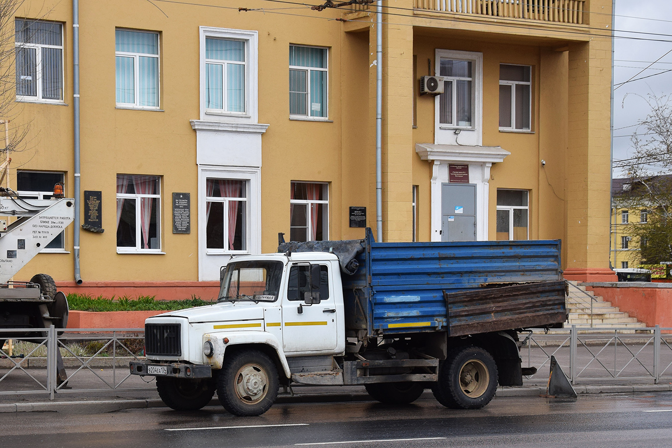 Волгоградская область, № В 204 ЕА 134 — ГАЗ-3309