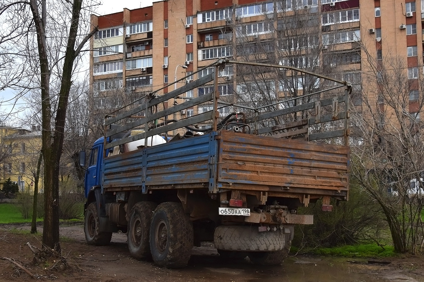 Санкт-Петербург, № О 650 АА 198 — КамАЗ-43118-10 [43118K]