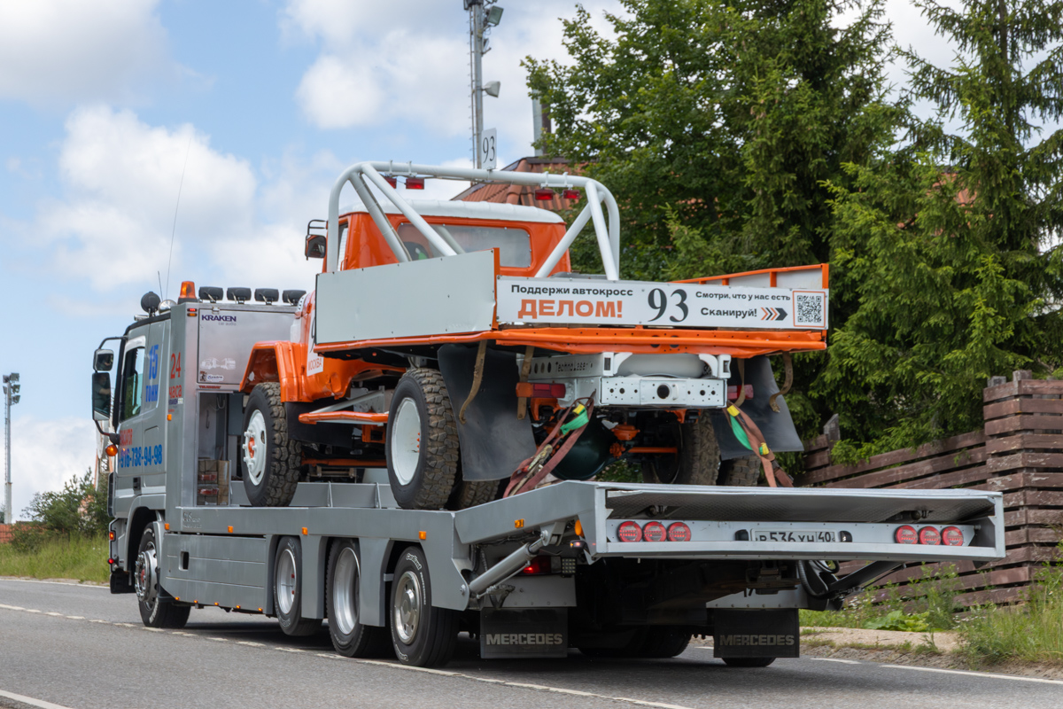Калужская область, № Р 536 ХН 40 — Mercedes-Benz Actros ('2003) 1836; Москва, № 93 — ЗИЛ-130; Московская область — Фестиваль TruckDay 2025