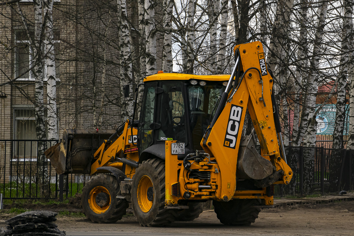 Удмуртия, № 7782 УА 18 — JCB 3CX