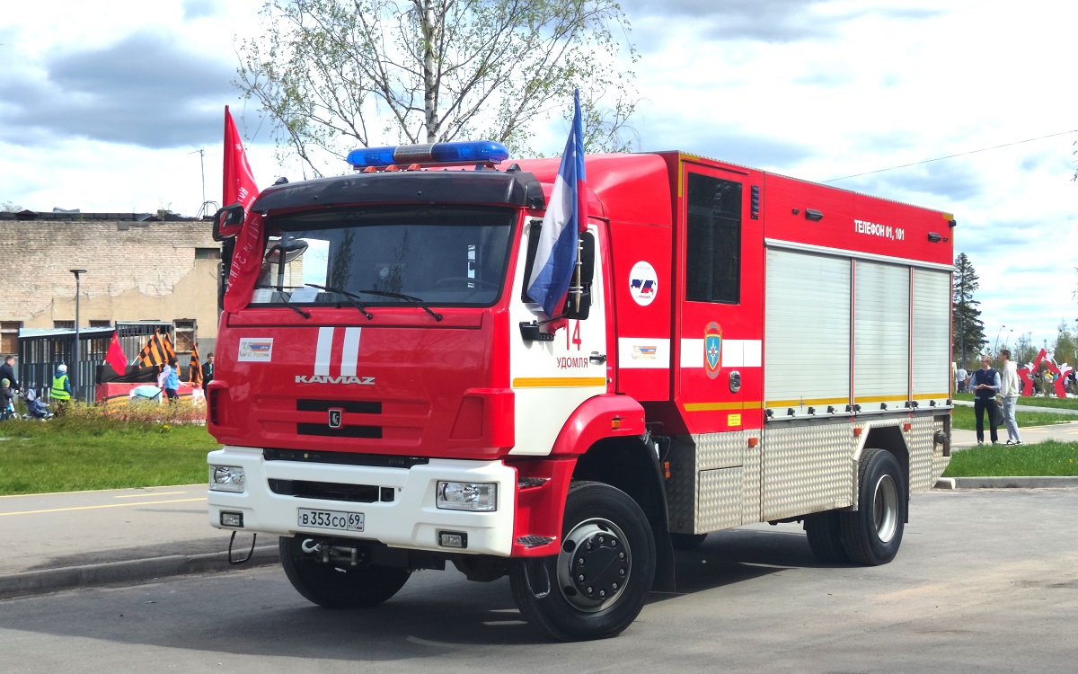 Тверская область, № В 353 СО 69 — КамАЗ-43265-D5(66)