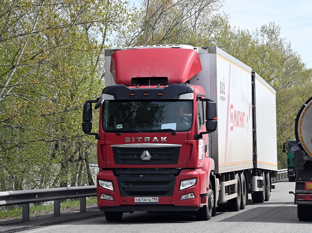 Кемеровская область, № О 614 ТА 196 — Sitrak C7H ZZ1316