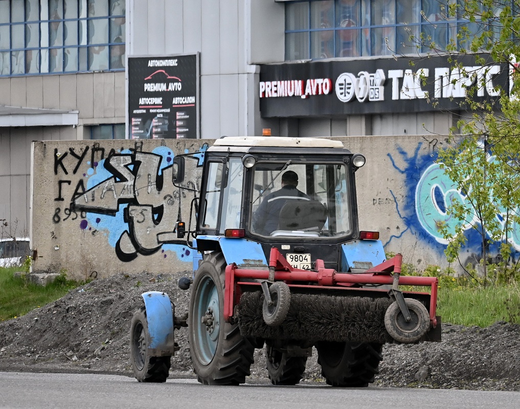 Кемеровская область, № 9804 КН 42 — Беларус-82.1