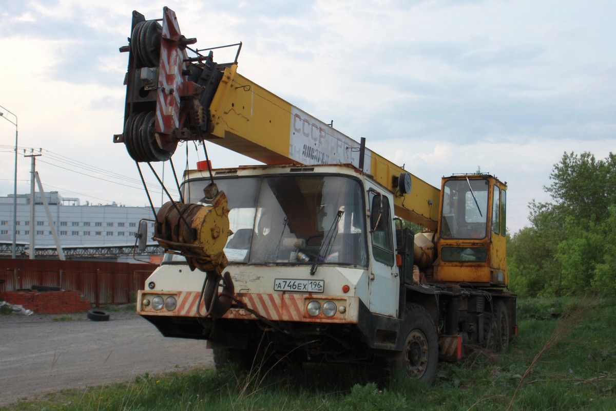 Свердловская область, № А 746 ЕХ 196 — Bumar Fablok PS-251