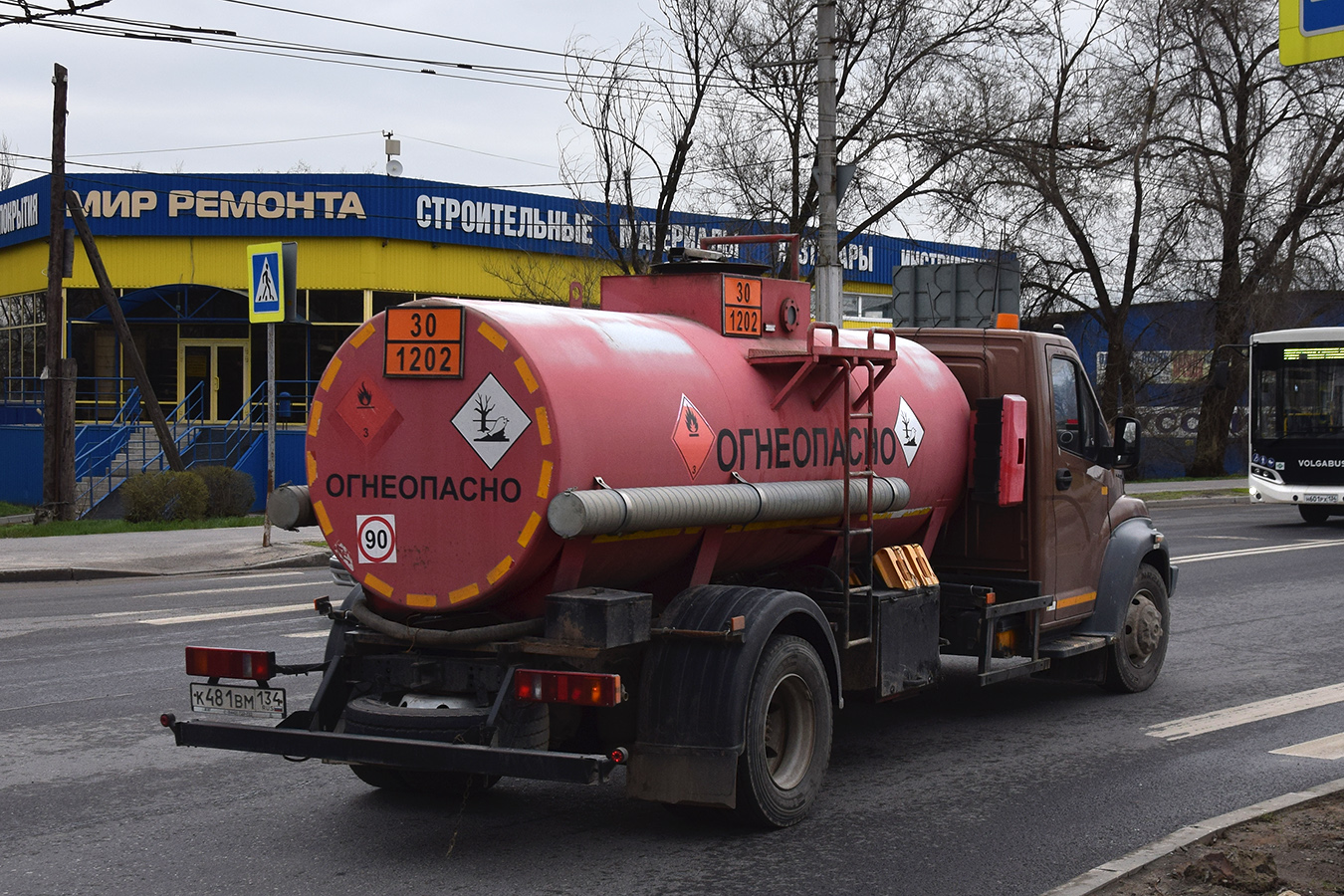 Волгоградская область, № К 481 ВМ 134 — ГАЗ-C41RB3