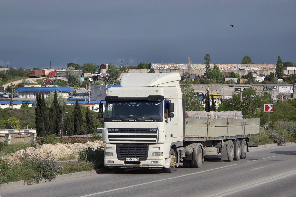 Севастополь, № В 958 МХ 92 — DAF XF95 FT