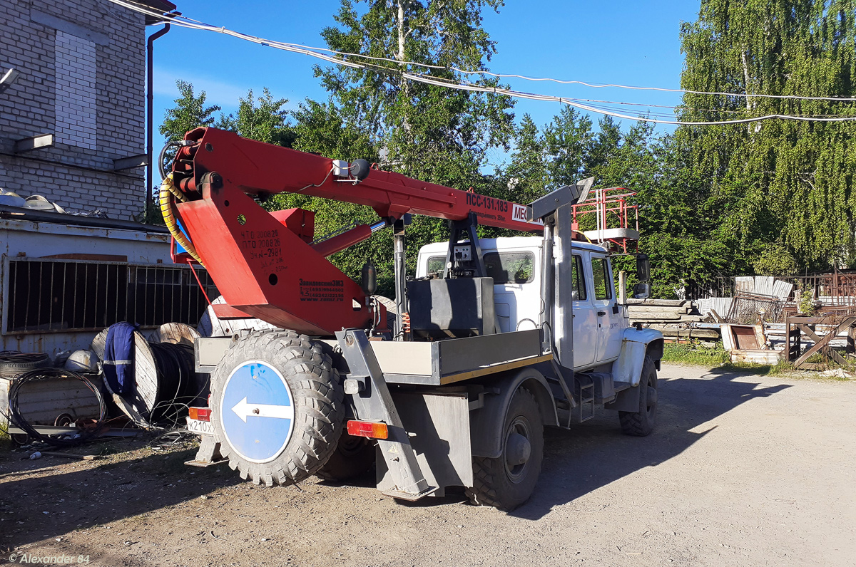 Свердловская область, № К 210 ХХ 196 — ГАЗ-33088 «Садко»