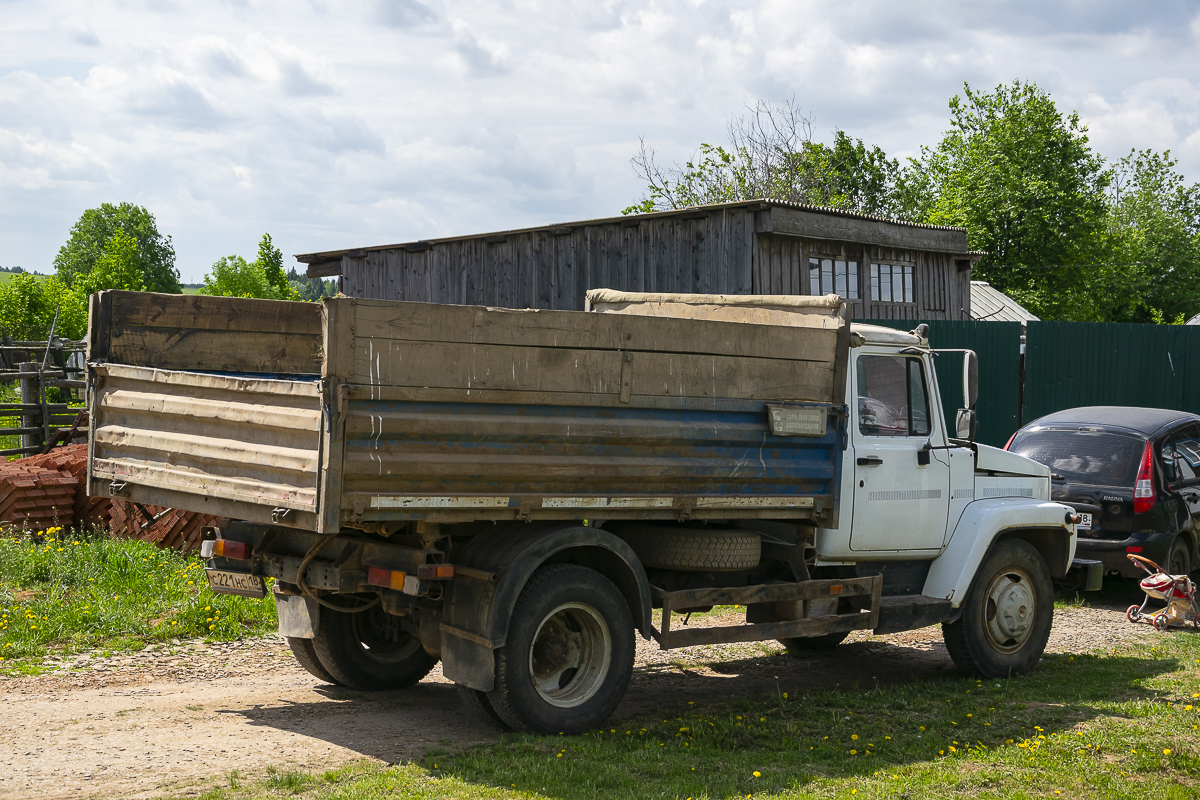 Удмуртия, № С 221 НС 18 — ГАЗ-3307