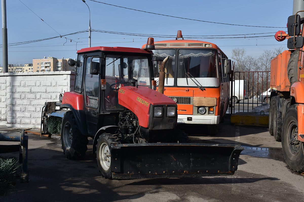 Москва, № 3118 НУ 77 — Беларус-320