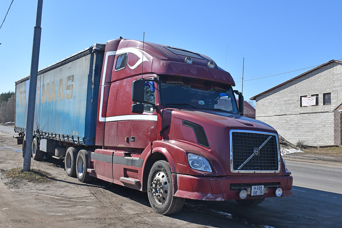 Воронежская область, № Н 038 ОЕ 36 — Volvo VNL670
