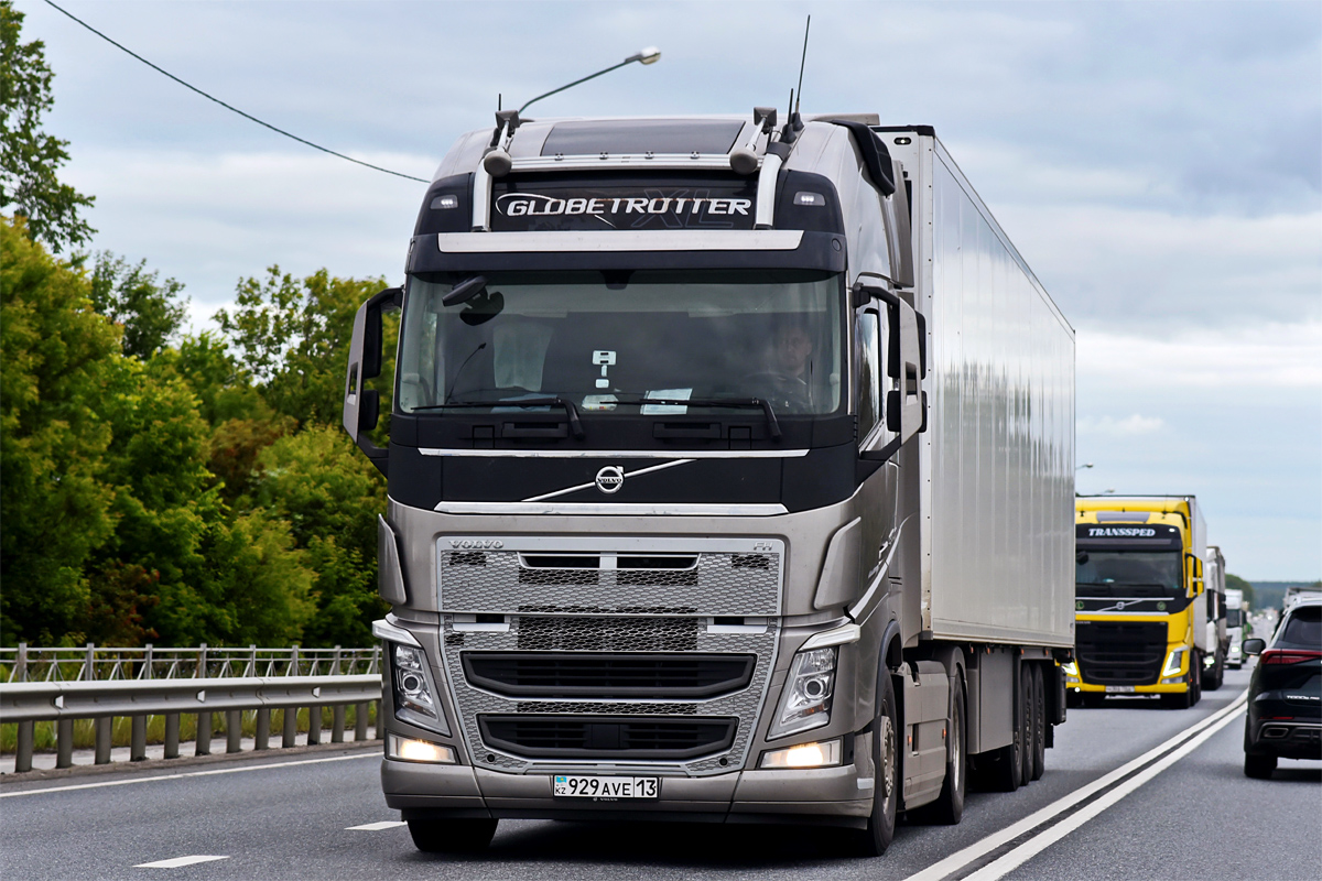 Туркестанская область, № 929 AVE 13 — Volvo ('2012) FH.500