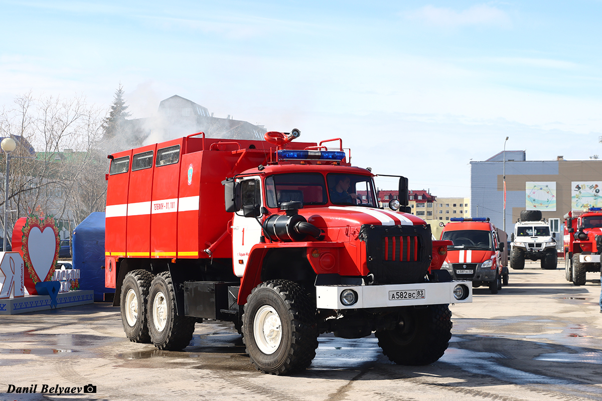 Ненецкий автономный округ, № А 582 ВС 83 — Урал-5557-60