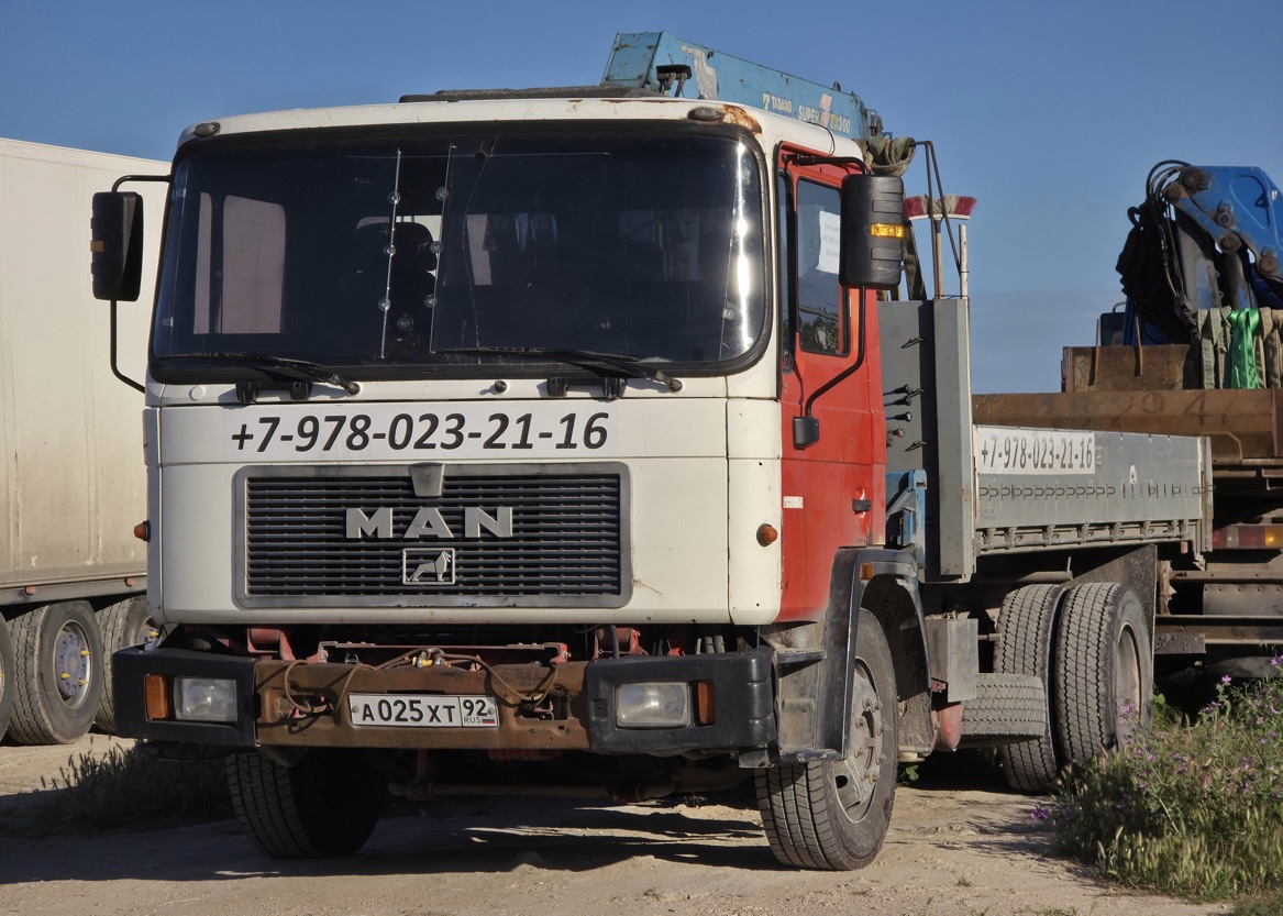 Севастополь, № А 025 ХТ 92 — MAN M90 14.232